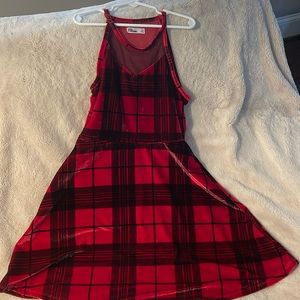 Kids velvet sleeveless dress.